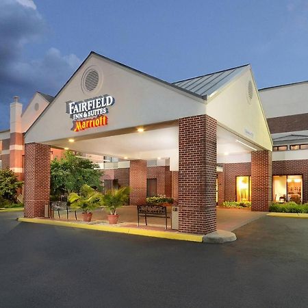 Fairfield Inn & Suites By Marriott Charlottesville North Luaran gambar