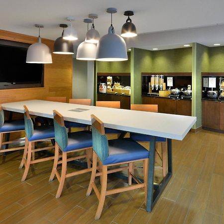 Fairfield Inn & Suites By Marriott Charlottesville North Luaran gambar