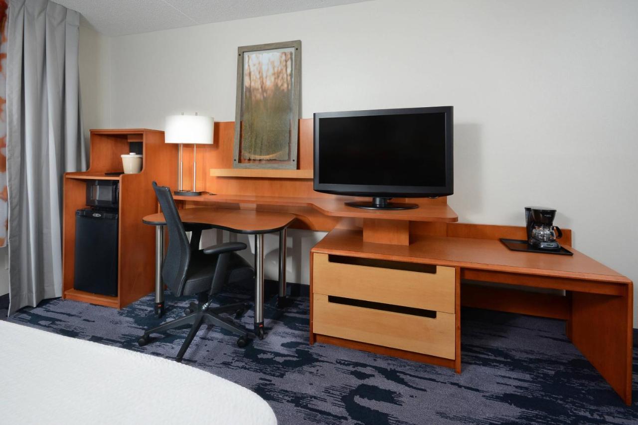 Fairfield Inn & Suites By Marriott Charlottesville North Luaran gambar