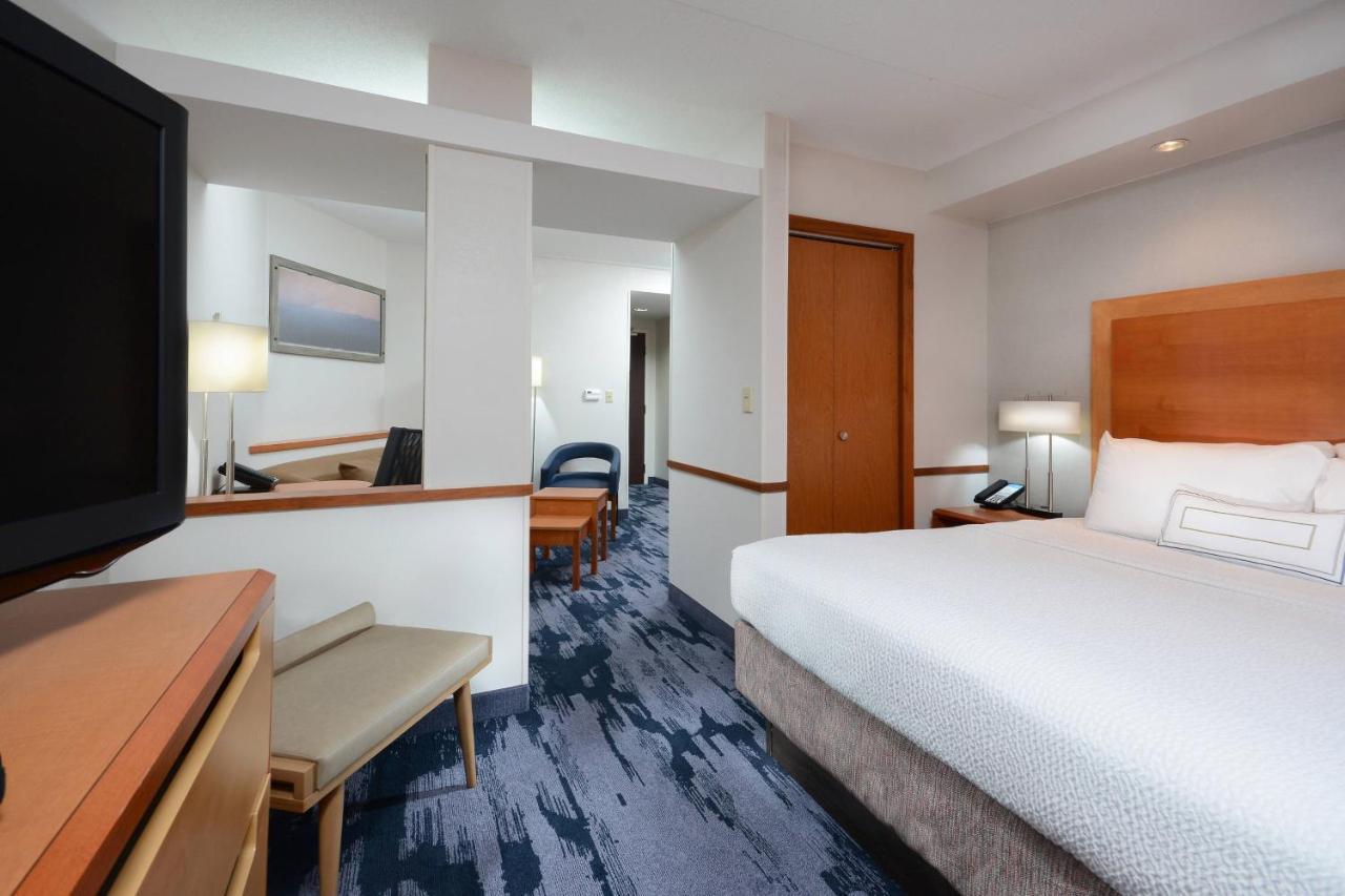 Fairfield Inn & Suites By Marriott Charlottesville North Luaran gambar