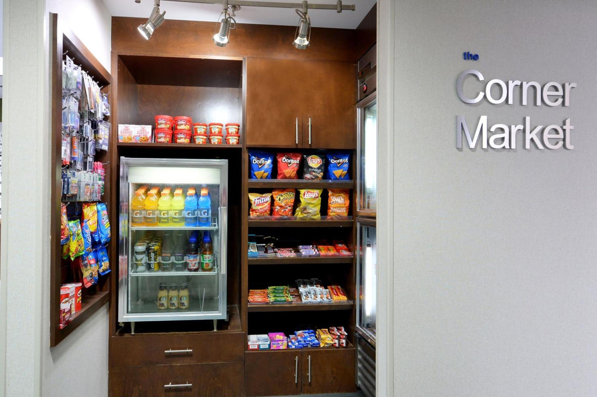 Fairfield Inn & Suites By Marriott Charlottesville North Luaran gambar