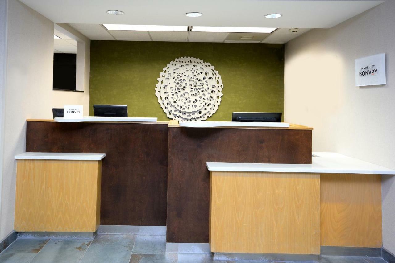 Fairfield Inn & Suites By Marriott Charlottesville North Luaran gambar