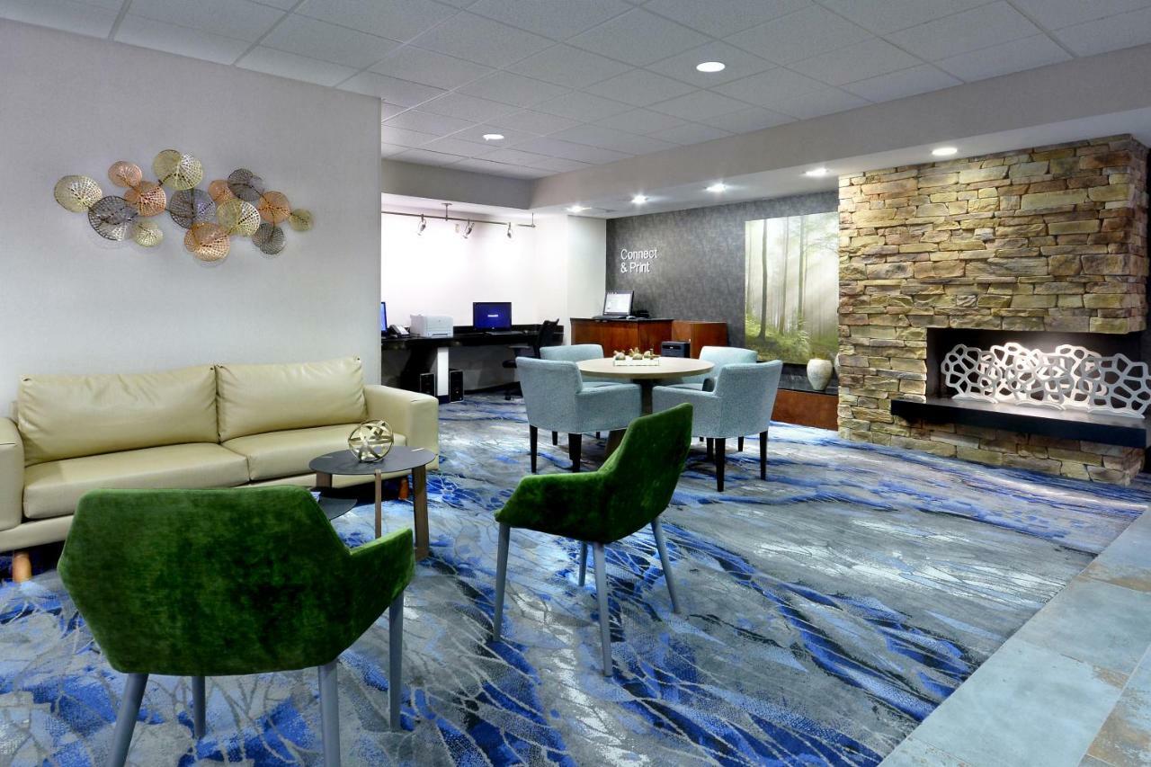 Fairfield Inn & Suites By Marriott Charlottesville North Luaran gambar